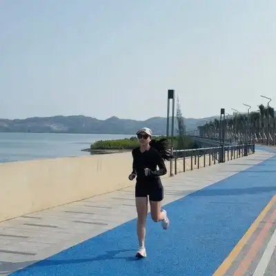 吴怡